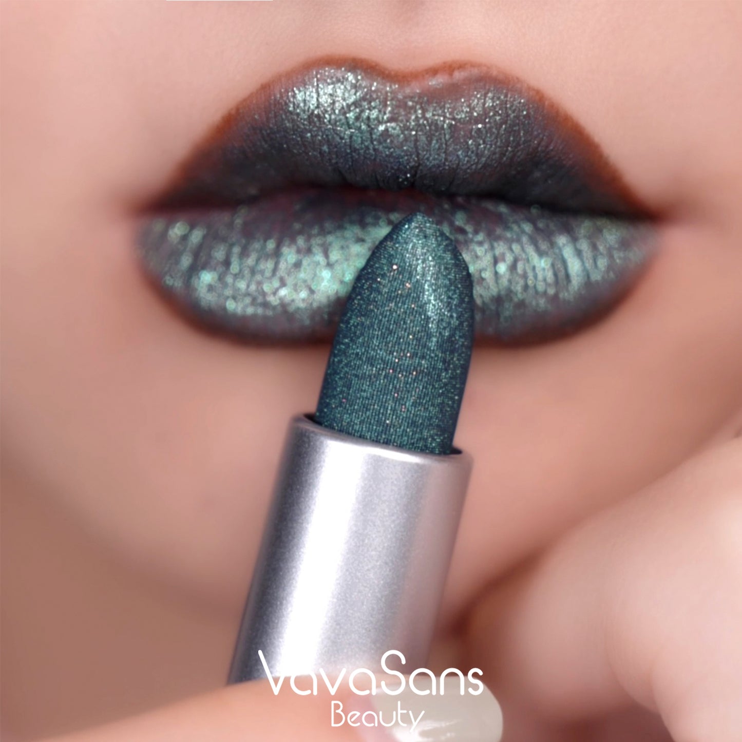 METALLIC GLITTER LIPSTICK  TURQUOISE BOLD COLOR